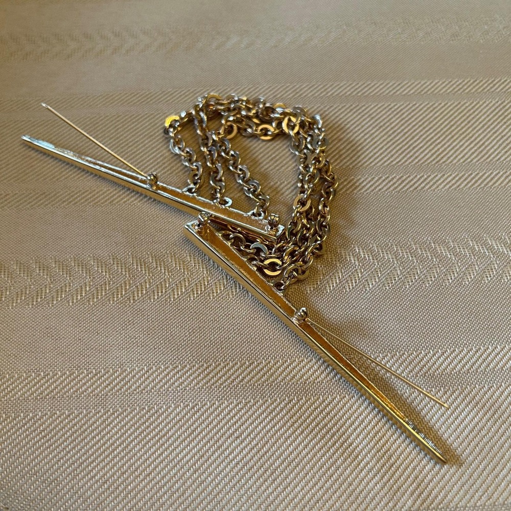 Monet Vintage Gold Tone Triple Chain Double Spike Pin Large Sweater Clip Brooch - Picture 8 of 12